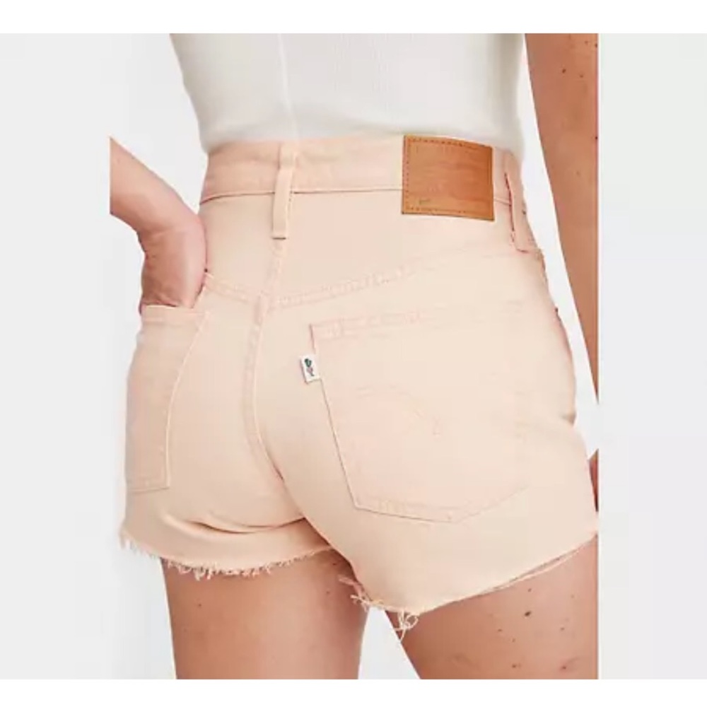 NWT Levi’s High Rise Shorts in Baby Pink